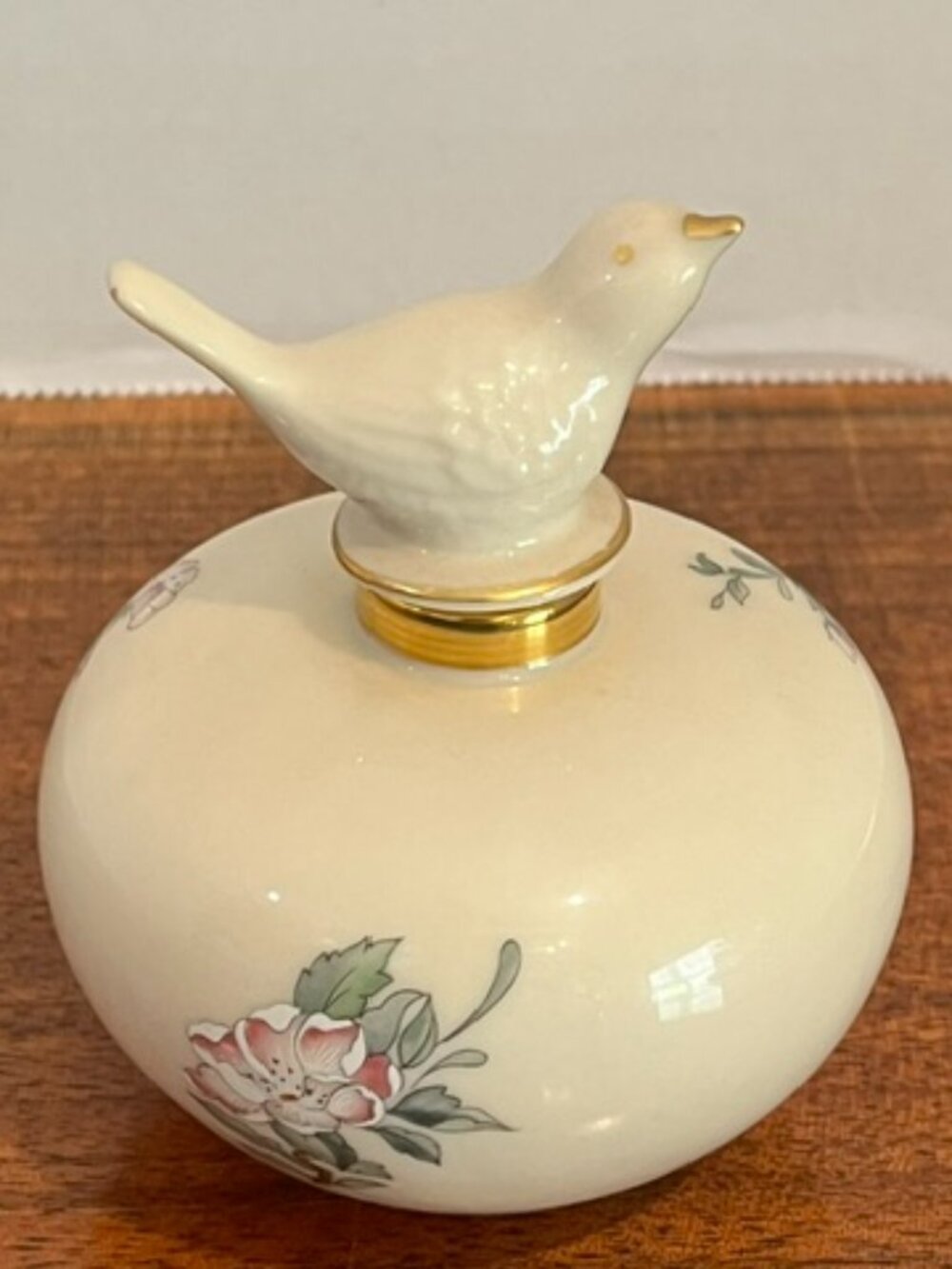 Vtg Lenox Serenade Porcelain Perfume Bottle with Bird Stopper Floral Gold Gilt - Picture 3 of 7